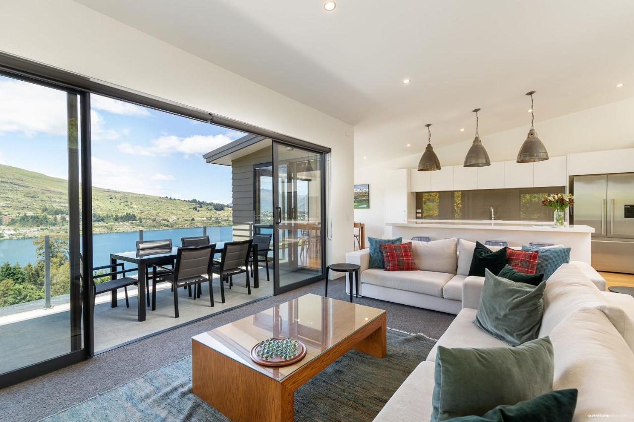 Okataina - Means Place Of Laughter, Luxury Retreat Villa Queenstown Eksteriør billede