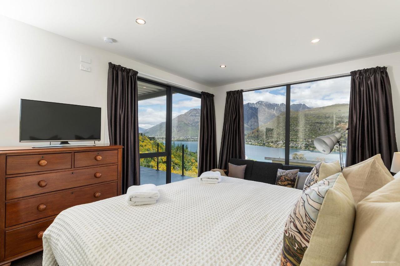 Okataina - Means Place Of Laughter, Luxury Retreat Villa Queenstown Eksteriør billede
