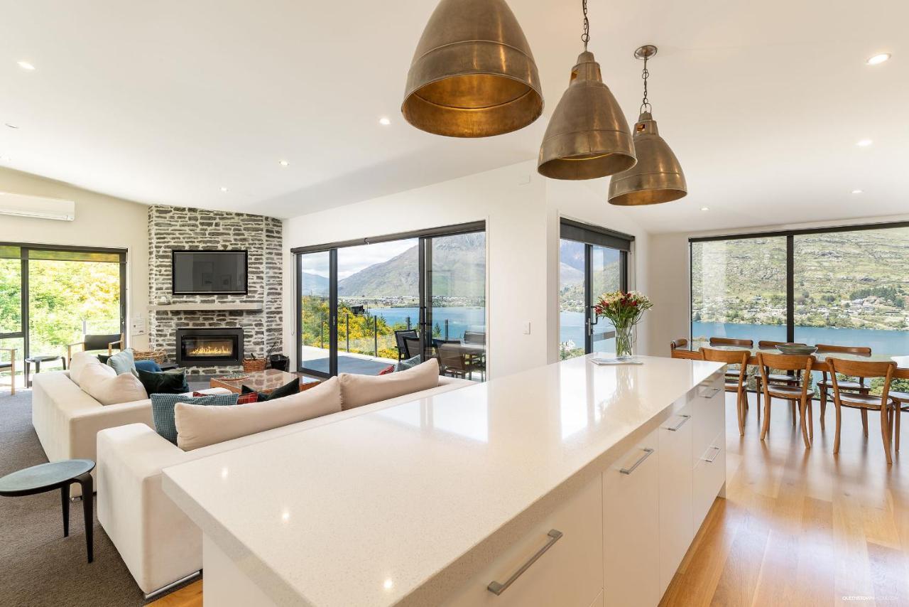 Okataina - Means Place Of Laughter, Luxury Retreat Villa Queenstown Eksteriør billede